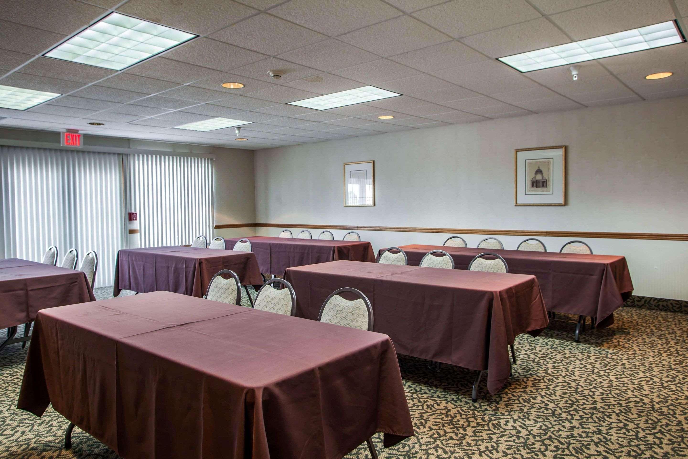 Comfort Inn & Suites Geneva- West Chicago Exteriér fotografie