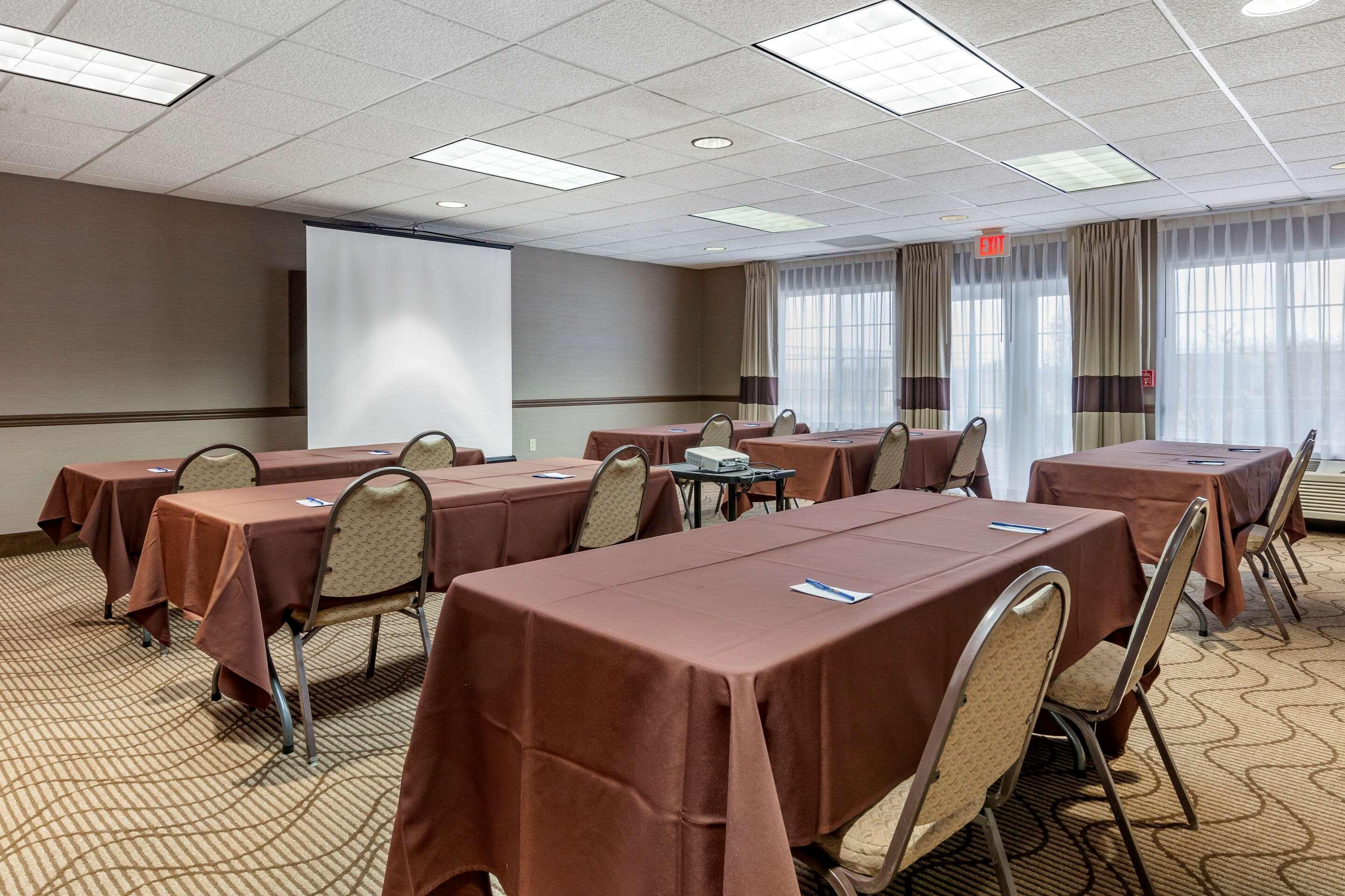 Comfort Inn & Suites Geneva- West Chicago Exteriér fotografie