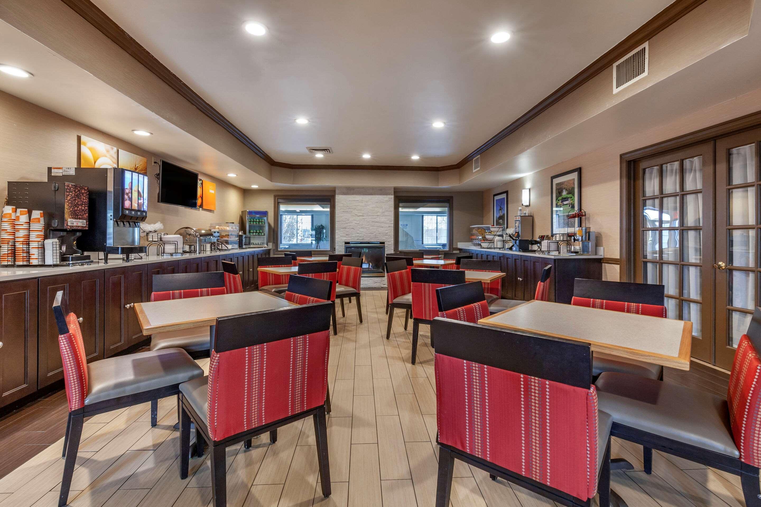 Comfort Inn & Suites Geneva- West Chicago Exteriér fotografie